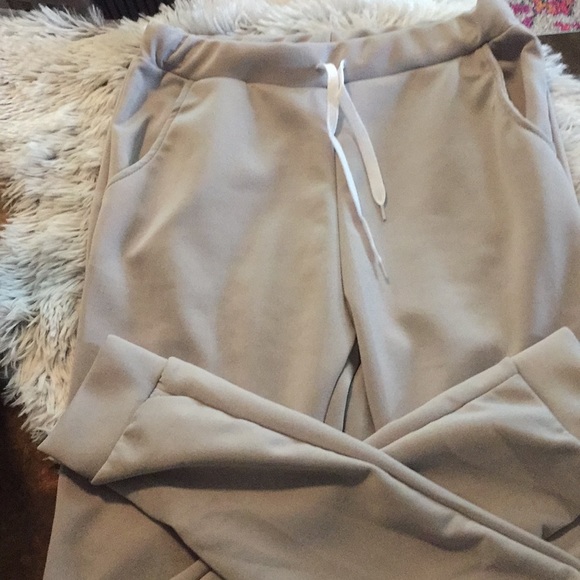 netflix and chill-2 piece set - Picture 5 of 8